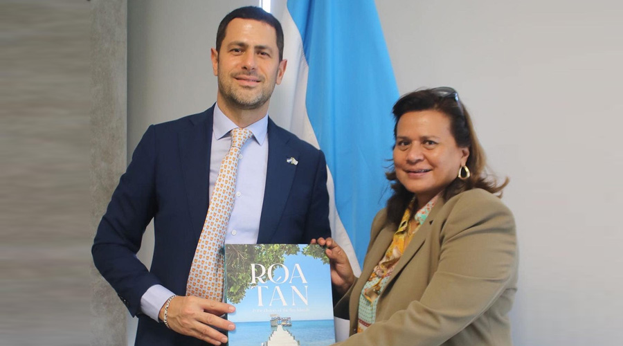 La ministra de Turismo Yadira Gómez