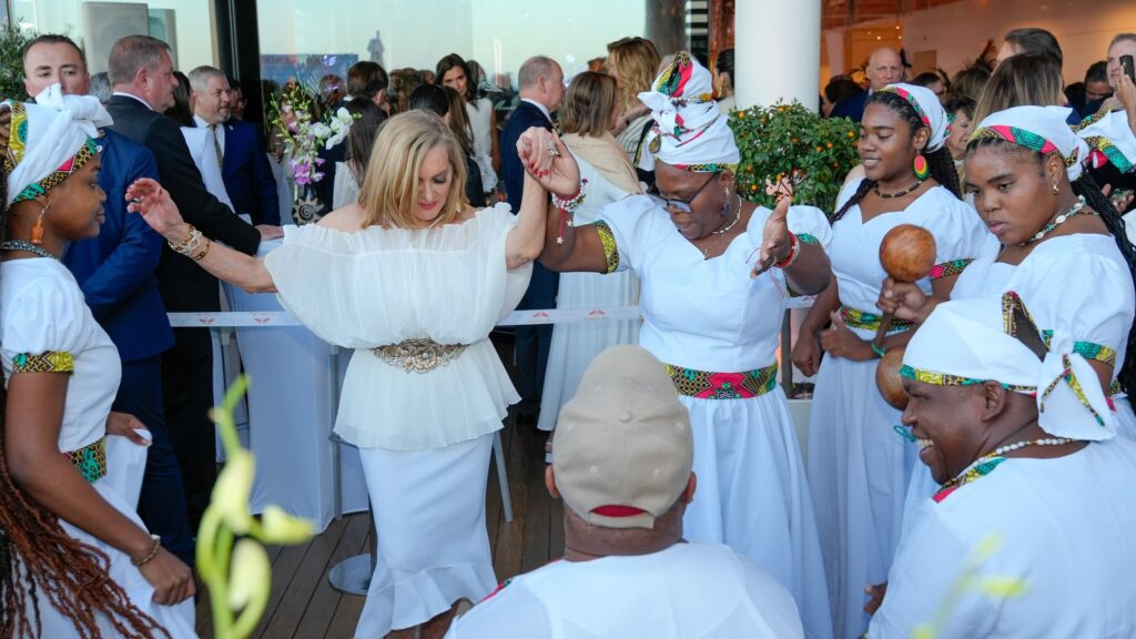 El Grupo Internacional de Danza ODECO