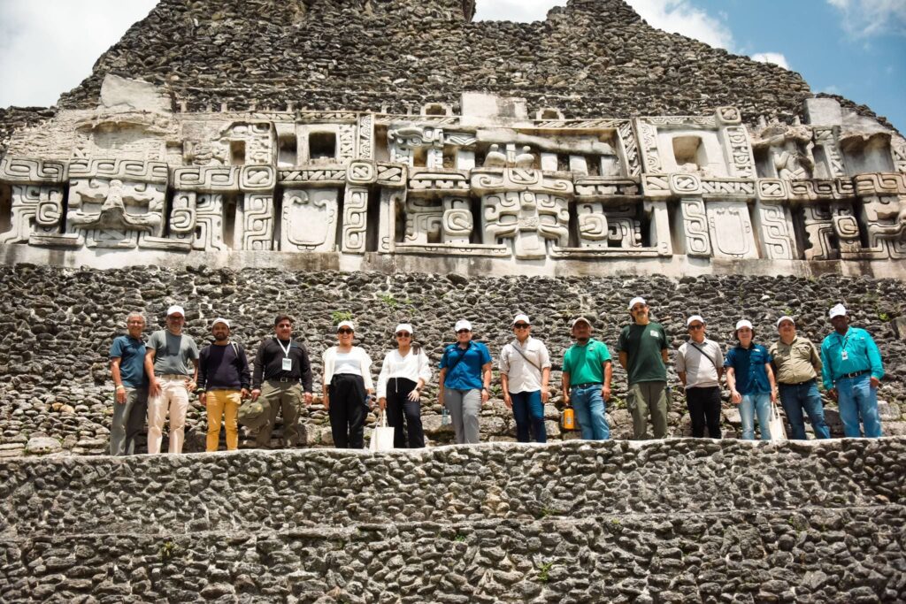 Simposio de Arqueología en Belice