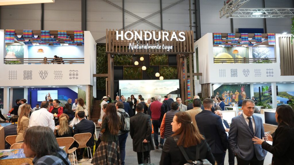 fitur 2025